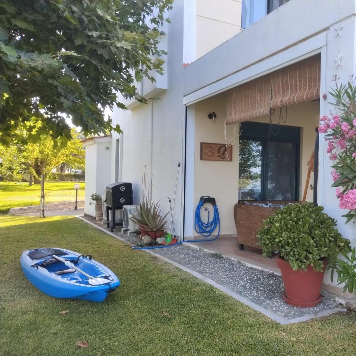 Villa 3Ω Néa Szkióni Kültér fotó